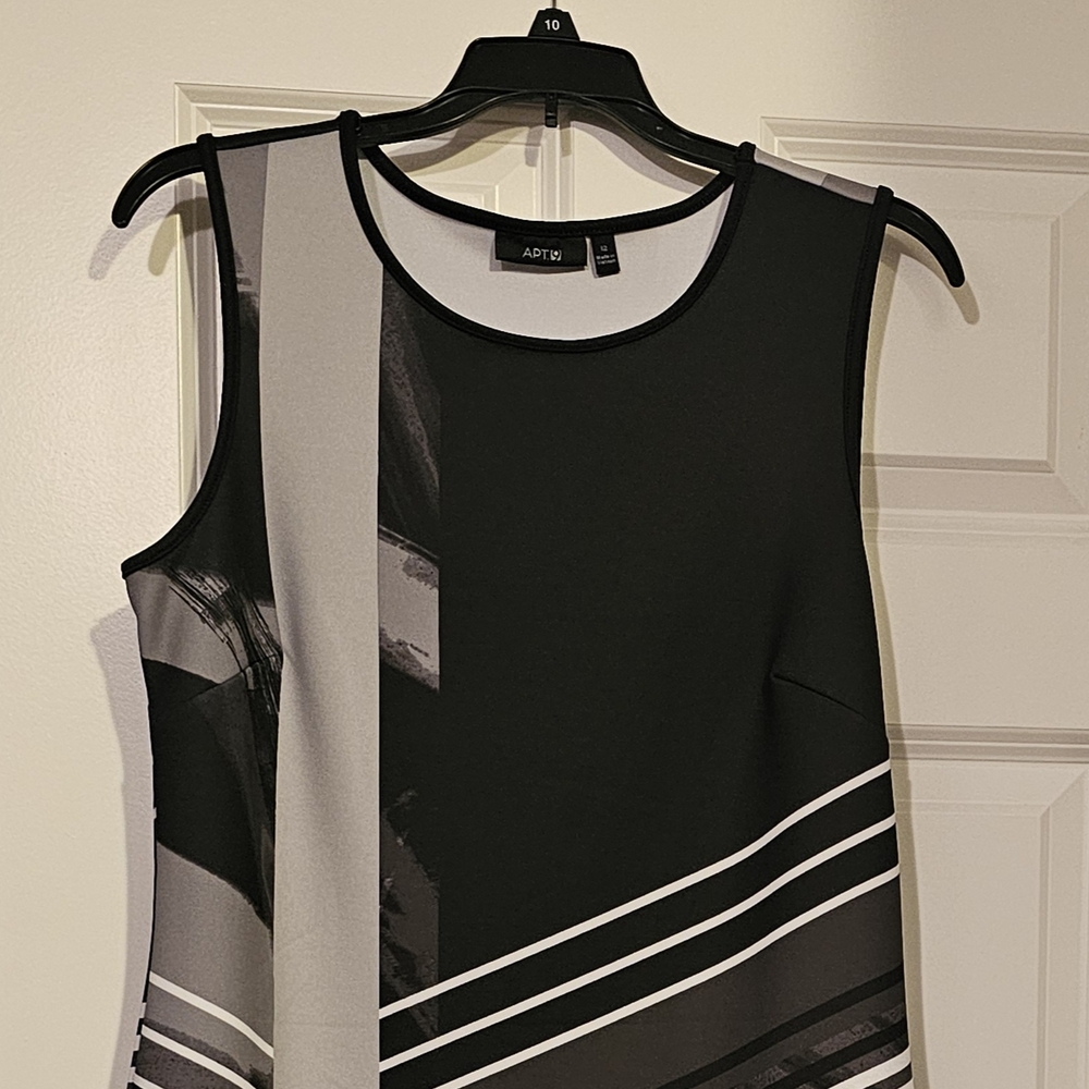 Dress by APT 9 Black, Gray, and White Sleeveless Form Fitting